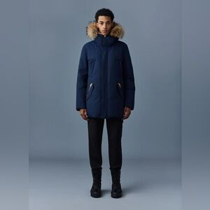 Mackage EDWARD 2-in-1 down parka for men. Size 44. Colour Navy.